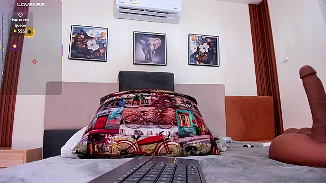 litzy_skinny's Live XXX Chat