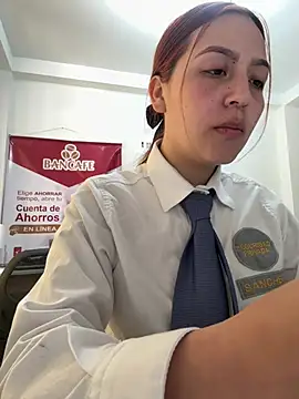 Emily-7_: διαδικτυακό σόου στην κάμερα