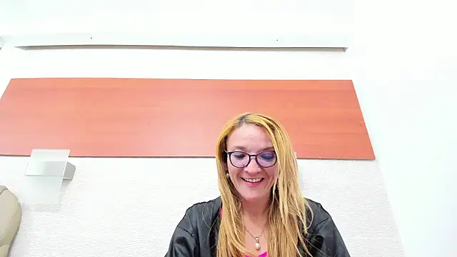 Chatroom XXX en direct de maddy_cartter