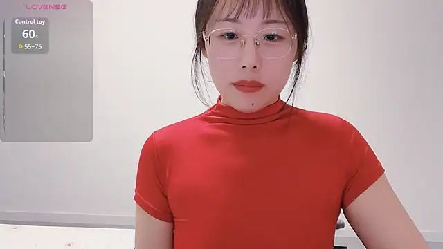 suisui322 网络视讯表演