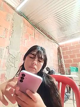 triana-hot18 Webcam Show