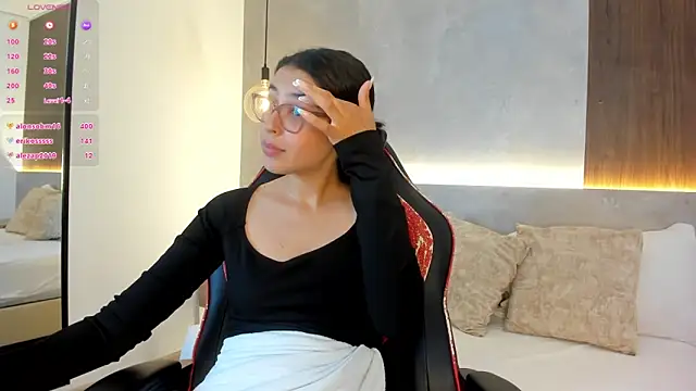 desireee_ 即時 XXX 聊天