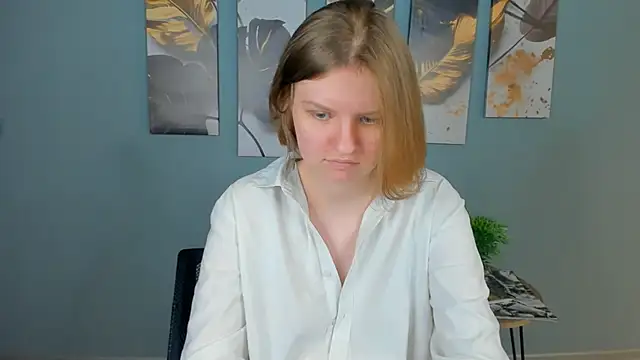 LilianSwallのウェブカメラショー