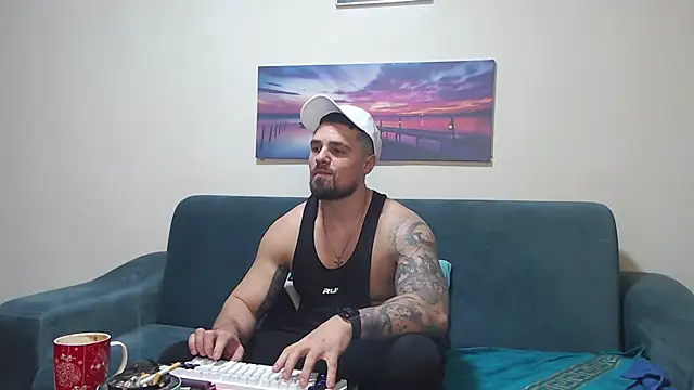 Tiberius_hunk Live XXX Chat