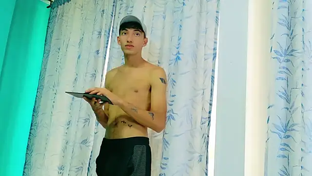 Maikol_Ortiz Live XXX Chat