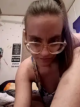 snowbird1117 Adlı Modelin Canlı XXX Sohbeti