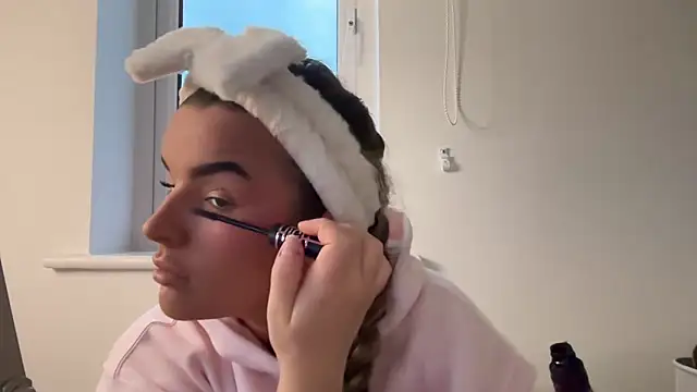 maisiesmithx Adlı Modelin Canlı XXX Sohbeti