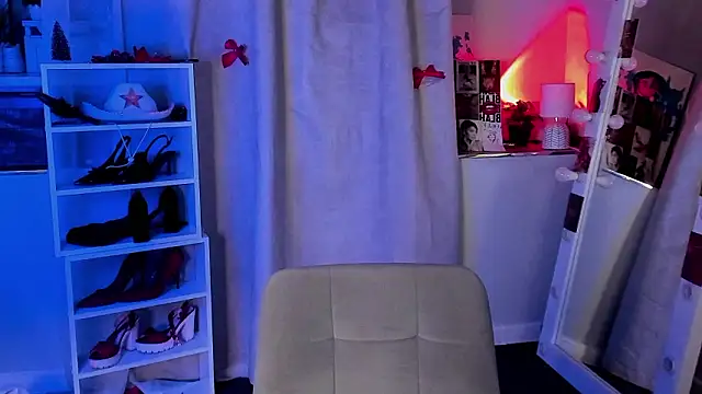 Sahara_Shields Adlı Modelin Canlı XXX Sohbeti