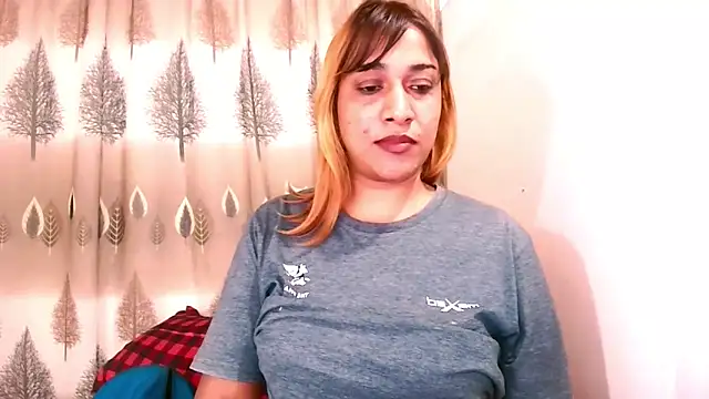 Indian_Erotic69 Adlı Modelin Canlı XXX Sohbeti