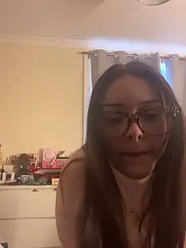 cherryrosealiee Adlı Modelin Canlı XXX Sohbeti