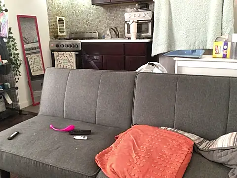 littyleesh1 Adlı Modelin Canlı XXX Sohbeti