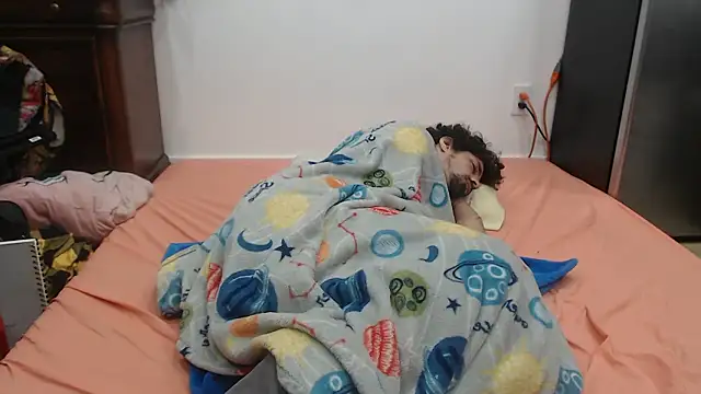 Stringin69 Show in webcam