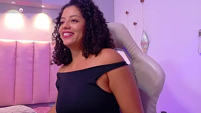 CamilaLevy Adlı Modelin Canlı XXX Sohbeti