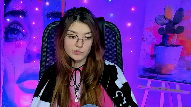 AnaSteisher Adlı Modelin Canlı XXX Sohbeti