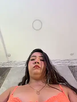 Hannahpradaa_ Adlı Modelin Canlı XXX Sohbeti