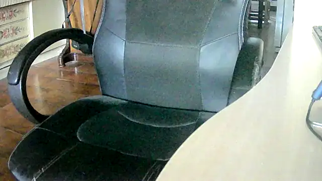 tobikoyuzu Show Webcam