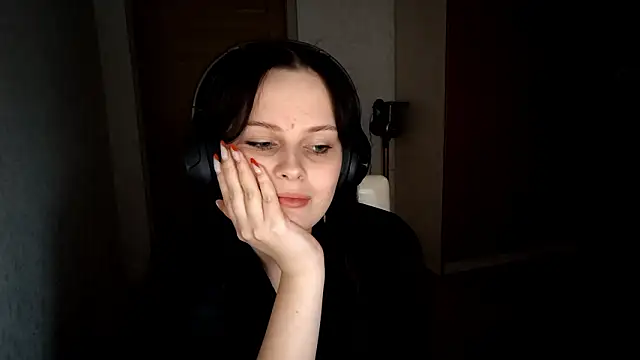 LouiseMarengo Adlı Modelin Canlı XXX Sohbeti