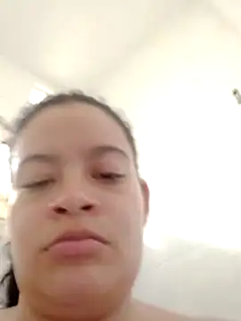 aAily-m Adlı Modelin Canlı XXX Sohbeti