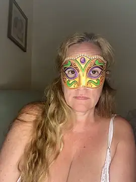 largeboobies30's Live XXX Chat