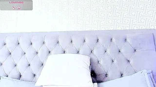 Онлайн чат XXX AriRobert_