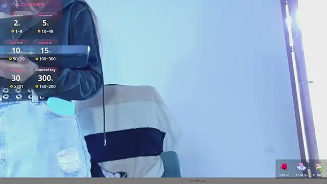 Olivia11_ Live XXX-chat