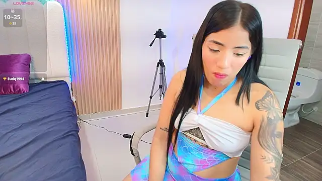 Chloe_amourr Chat XXX in diretta