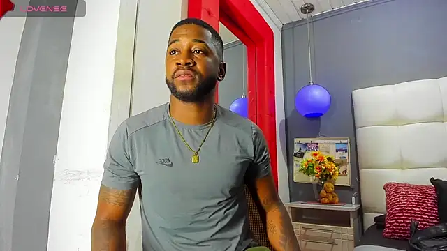 Drake_Nassir4 Live XXX Chat