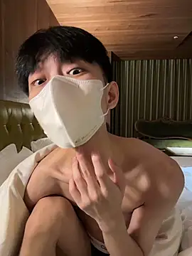 kai101010 Show in webcam