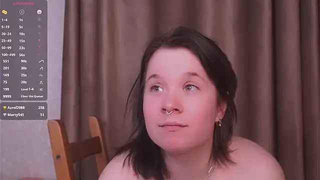 EviaVanveen 现场XXX聊天