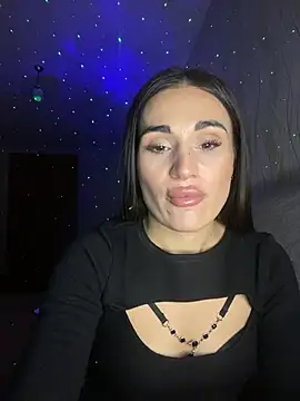 MonikaSi Adlı Modelin Canlı XXX Sohbeti