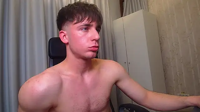 KellenWest: απευθείας συνομιλία ΧΧΧ