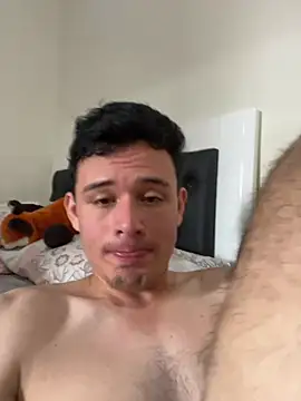 Keylerth_ Live XXX Chat