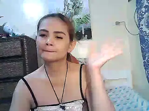 Kisses-13 Live XXX-chat