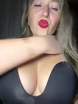 Kittenforyou's Webcam Show