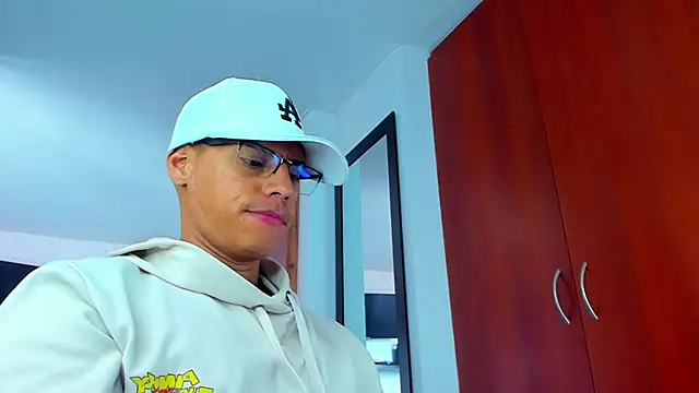 _John_Boy_ Live XXX Chat