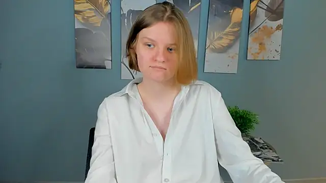 LilianSwall Chat XXX live