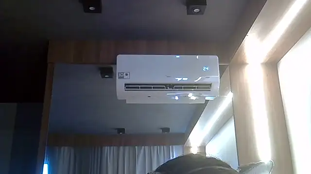 Онлайн чат XXX SkinnyKitten