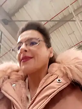 RebeccaNoble Adlı Modelin Canlı XXX Sohbeti