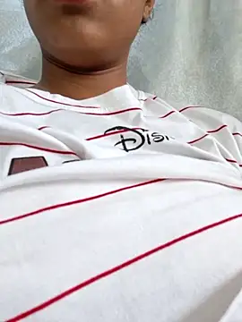 Cataleya_ja Adlı Modelin Canlı XXX Sohbeti