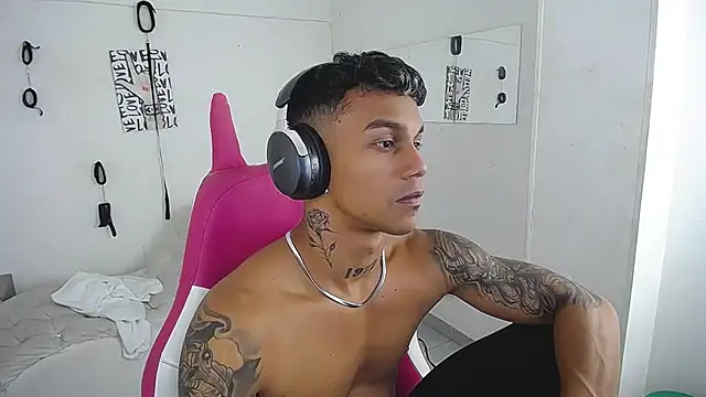 Leonard_Price Webcamshow