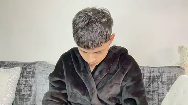 Andy_Belier23: απευθείας συνομιλία ΧΧΧ