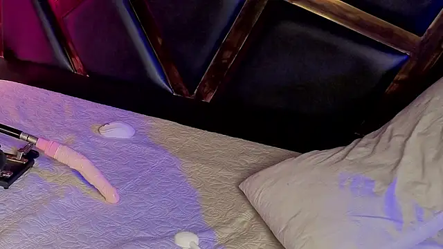 donnasoto Adlı Modelin Canlı XXX Sohbeti