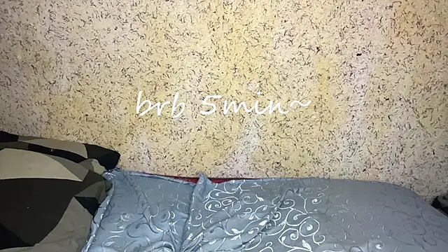 EllaPeony Adlı Modelin Canlı XXX Sohbeti