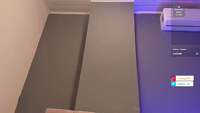 Chat +18 de Melany__08 ao vivo