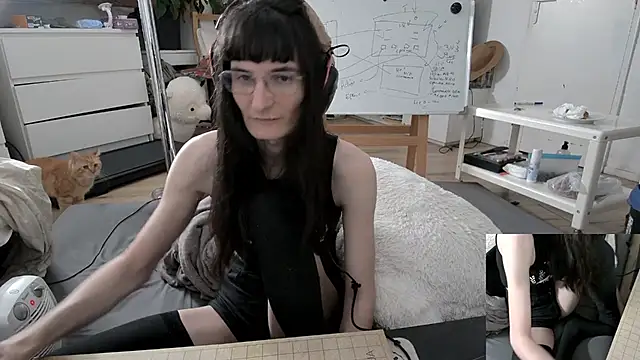 CeriseLapine's Live XXX Chat