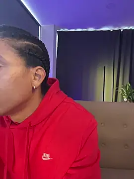 Liam_V Adlı Modelin Canlı XXX Sohbeti