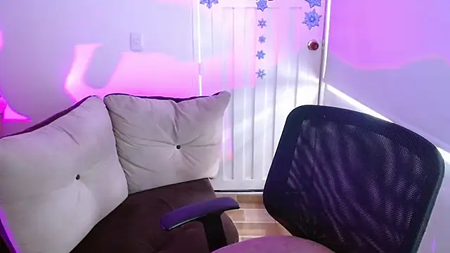 milfrousse – Naživo XXX chat