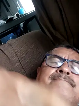 Chat XXX en directo de Misterymem63