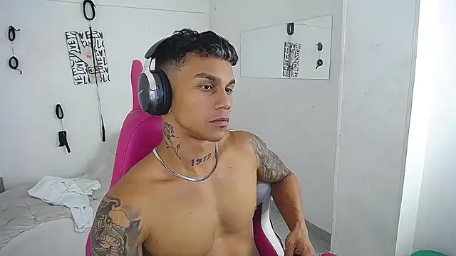 Leonard_Price webkamerás műsora