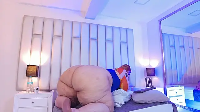 aandreaperez's Live XXX Chat